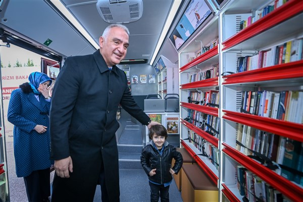 Bakan Ersoy: ”Gezici kütüphanelerimizin sayılarını 85’e ulaştırdık”