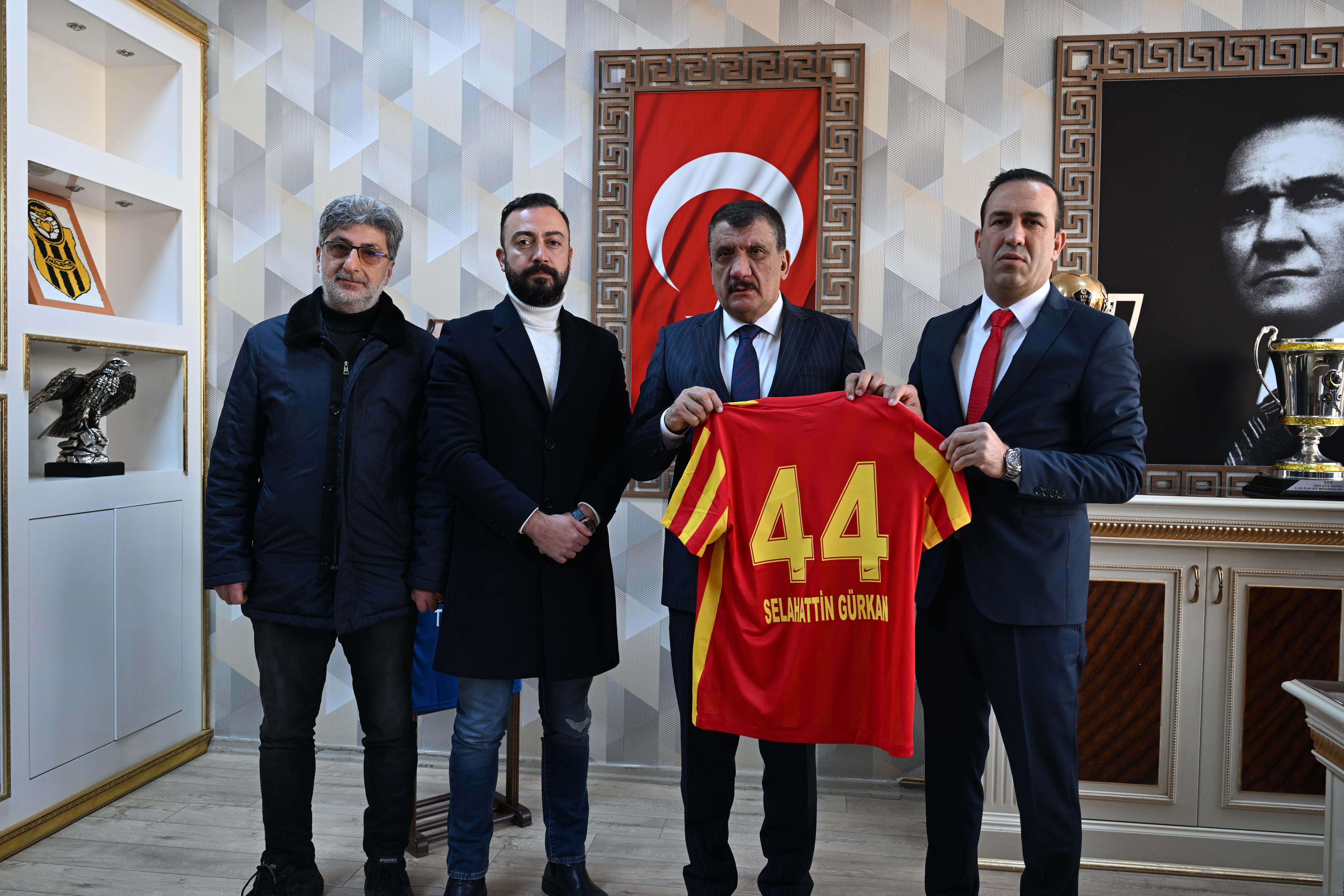Başkan Gürkan, Yeni Malatyaspor tesislerini ziyaret etti