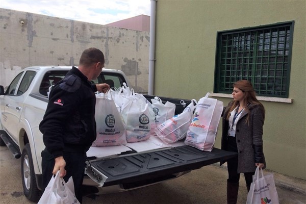 Muğla’da Mor Yaşam Projesi ile cezaevlerindeki kadınlara hijyen paketi dağıtıldı